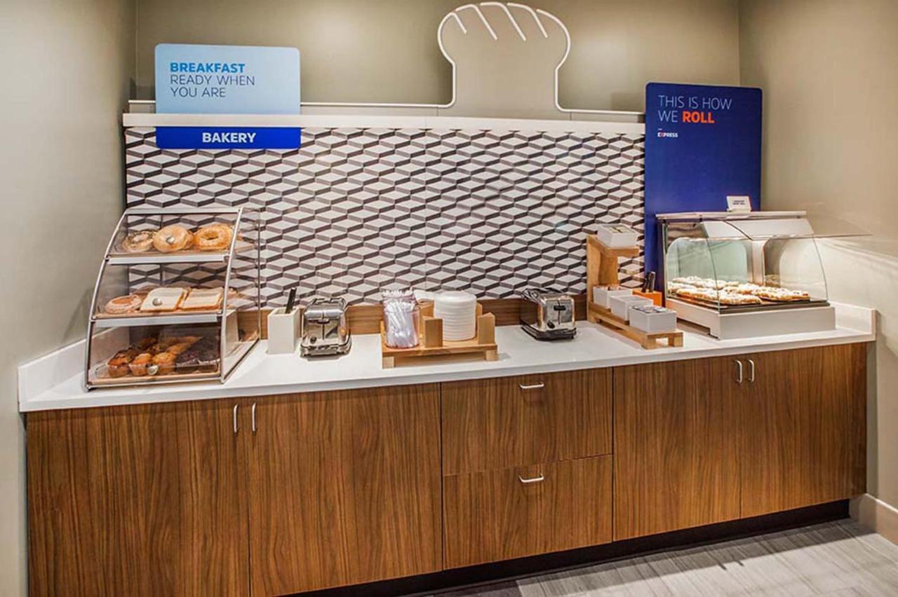 Holiday Inn Express Hotel & Suites Tooele By Ihg Extérieur photo